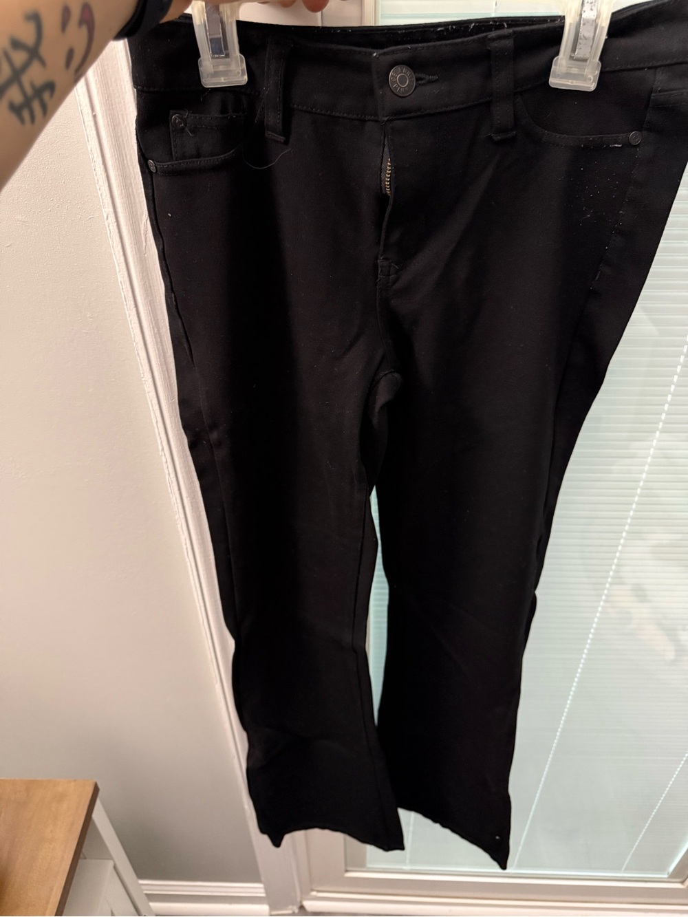 Black Women's Jeans - Slim Fit
